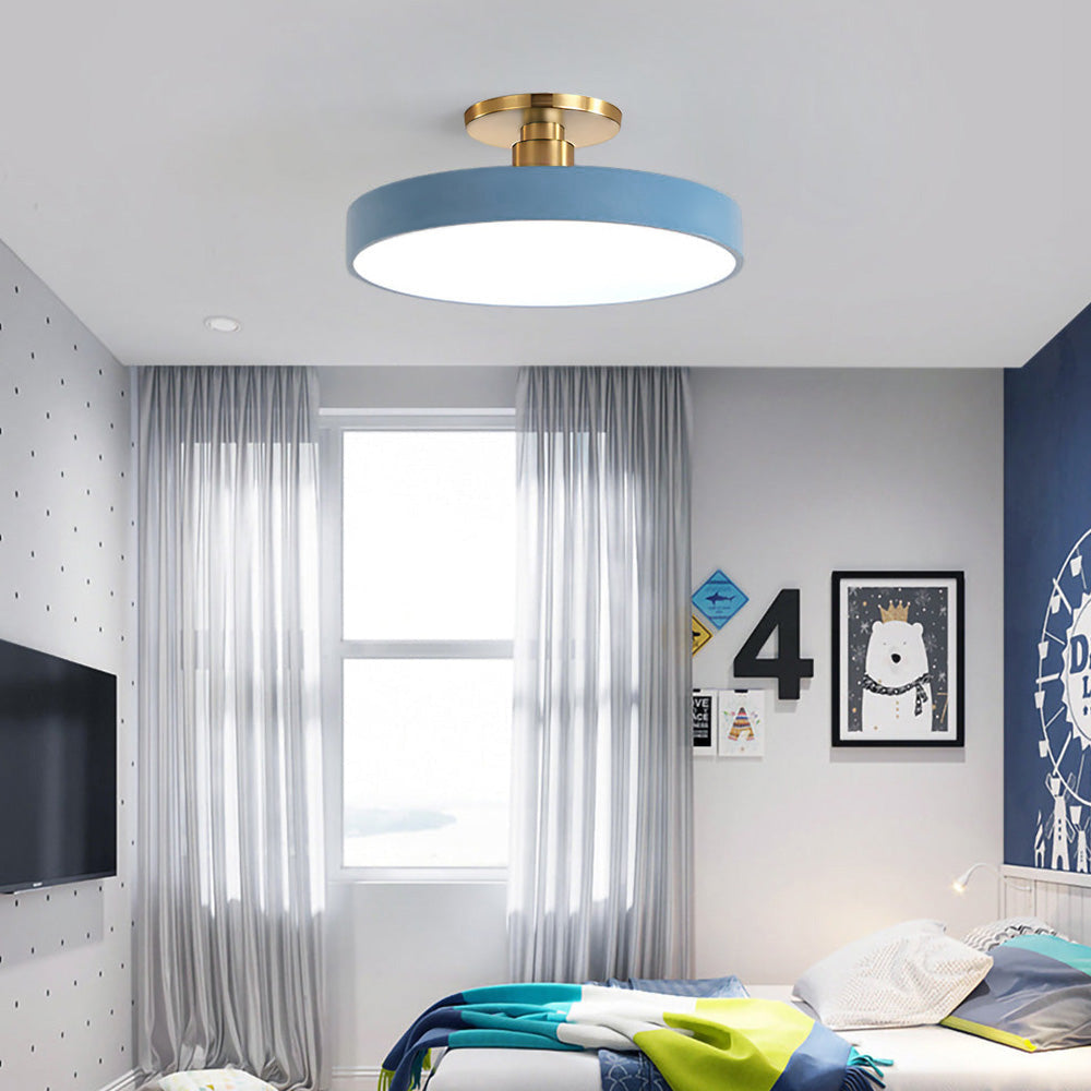 LuxLume | Moderne LED-Deckenleuchte mit edlen Goldakzenten
