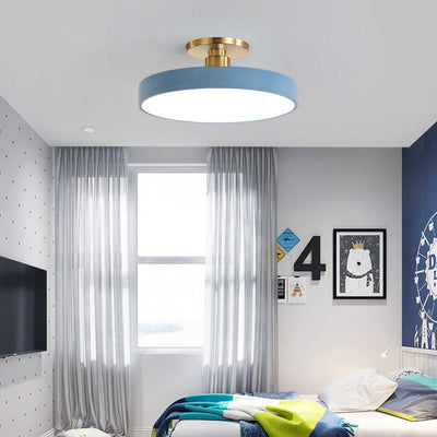 LuxLume | Moderne LED-Deckenleuchte mit edlen Goldakzenten