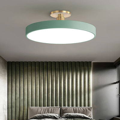 LuxLume | Moderne LED-Deckenleuchte mit edlen Goldakzenten