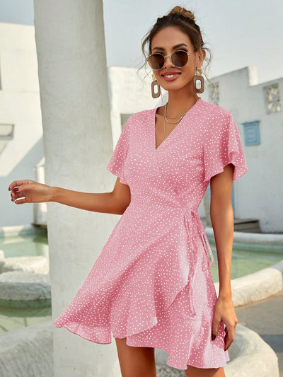 Rotes Wickelkleid mit Punkten – Sommerliches Kurzkleid mit Volants
