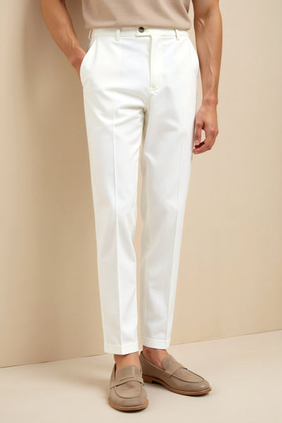 Herren-Chinohose in Weiß – Eleganz und moderner Stil