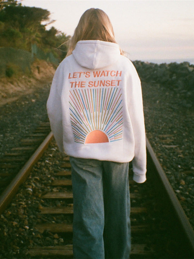 Oversized Hoodie mit Sunset-Print – Lässig, Cozy & Sommer-ready