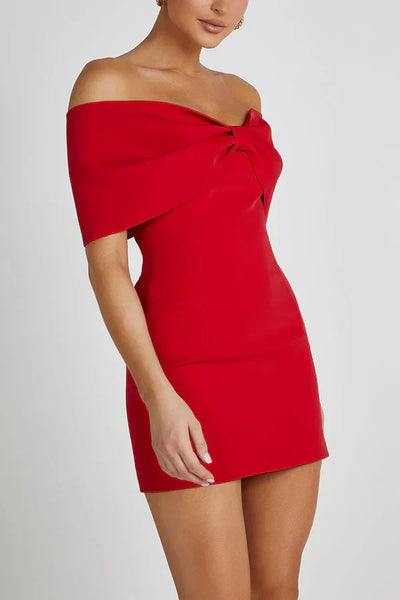 Elly | Schulterfreies Minikleid mit Schleifendetail