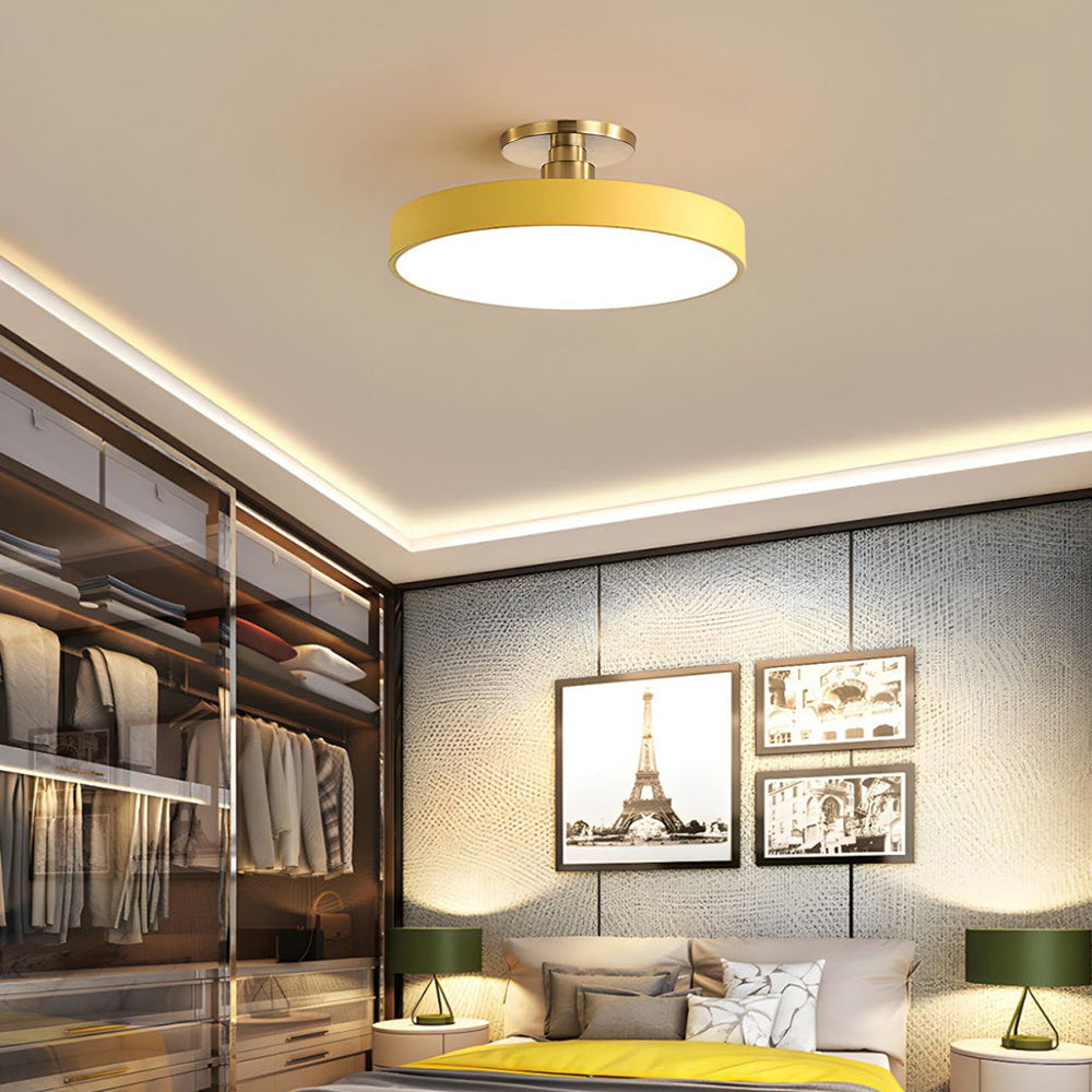 LuxLume | Moderne LED-Deckenleuchte mit edlen Goldakzenten