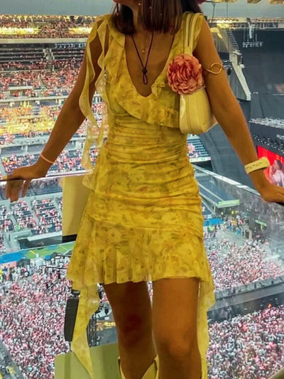 Fenja | Geblümtes Minikleid mit Rüschendetails