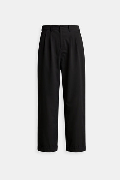 Zeitlose Damenhose mit Bundfalten und umgeschlagenem Saum