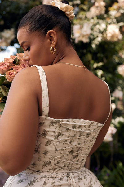 Hannah | Pastellgrün Taillenformendes Midikleid