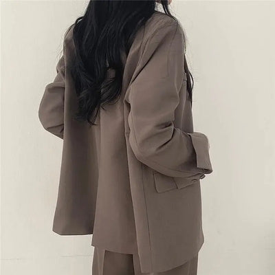 Athena | Einfarbiges Blazer- und gerade geschnittenes Hosen-Set für Damen Zendoo.de