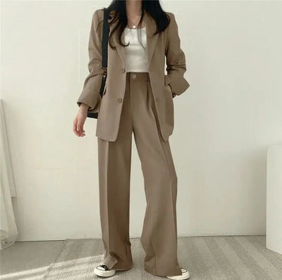 Athena | Einfarbiges Blazer- und gerade geschnittenes Hosen-Set für Damen Zendoo.de