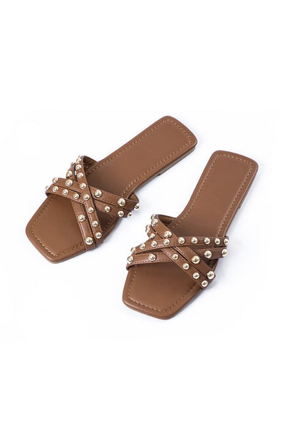 Trendige Sandalen mit Nieten-Details