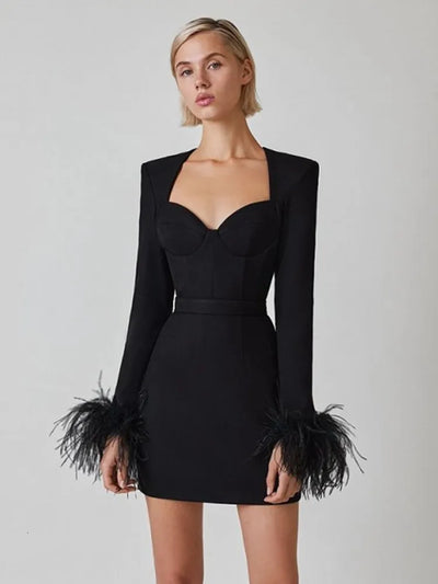 Sofia | Elegantes Minikleid mit Federdetails