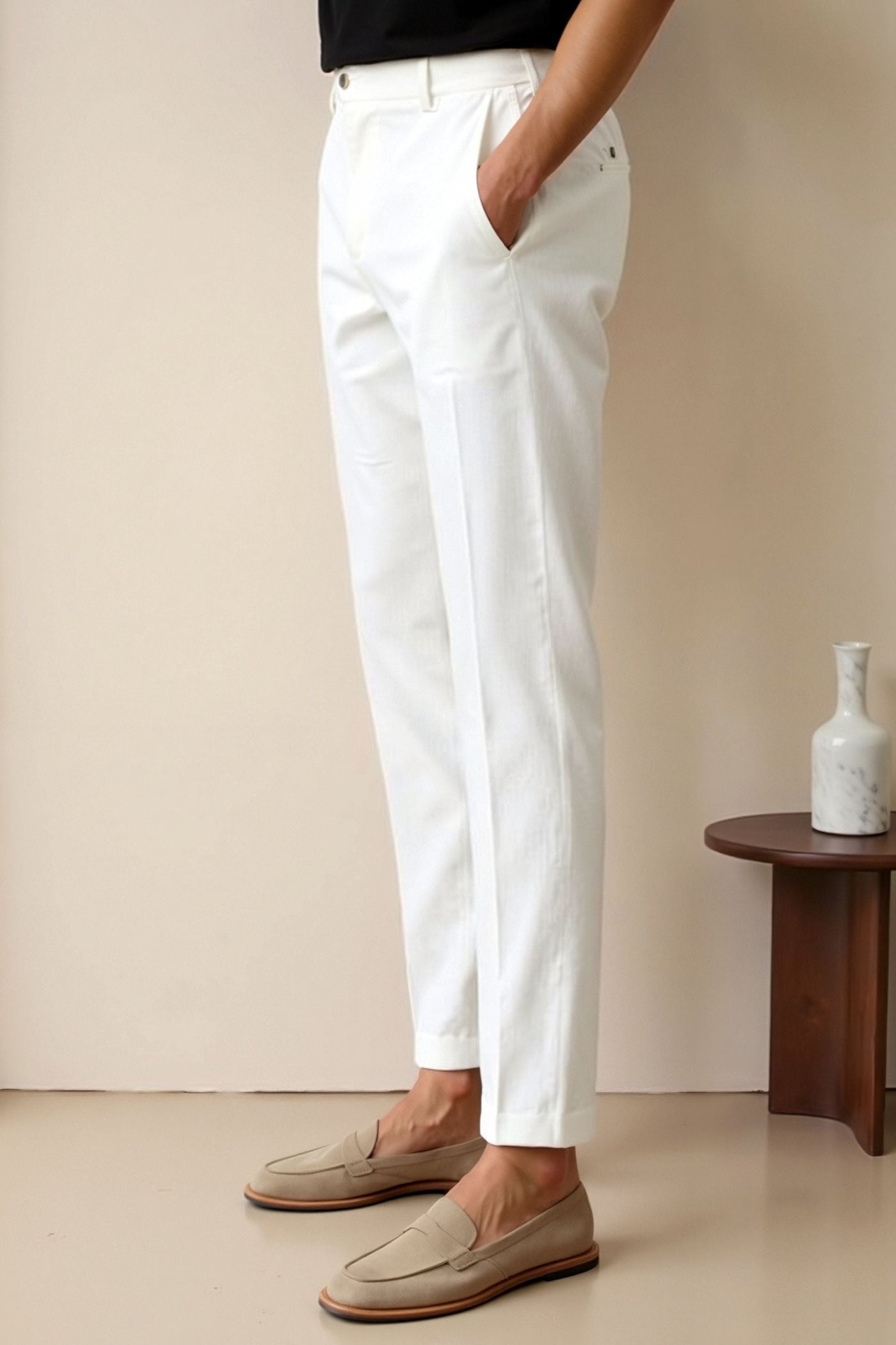 Herren-Chinohose in Weiß – Eleganz und moderner Stil