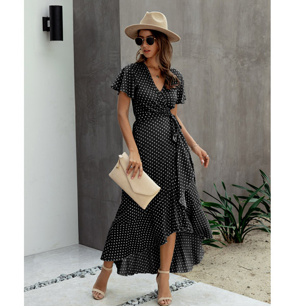 Geblümtes Wickelkleid mit V-Ausschnitt & Rüschen – Sommerlich & Elegant