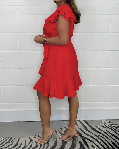 Elegantes Rüschenkleid mit V-Ausschnitt – femininer Look für jeden Anlass