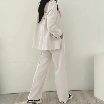 Athena | Einfarbiges Blazer- und gerade geschnittenes Hosen-Set für Damen Zendoo.de