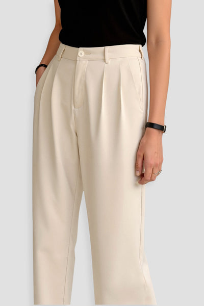 Zeitlose Damenhose mit Bundfalten und umgeschlagenem Saum