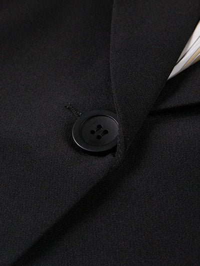 Selina | Trendiger schwarzer Cropped Blazer für Damen als Bürooutfit