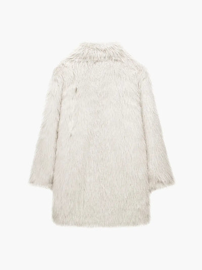 Macy | Weicher Kunstpelz-Mantel im Oversize-Look Zendoo.de