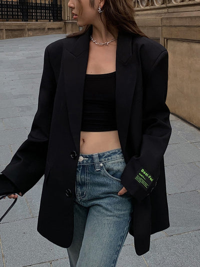 Lorelei | Trendiger oversized Blazer für moderne Minimalisten-Mode
