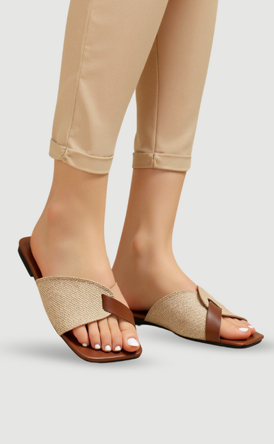 Yara | Beigefarbene Sandalen mit Lederakzenten
