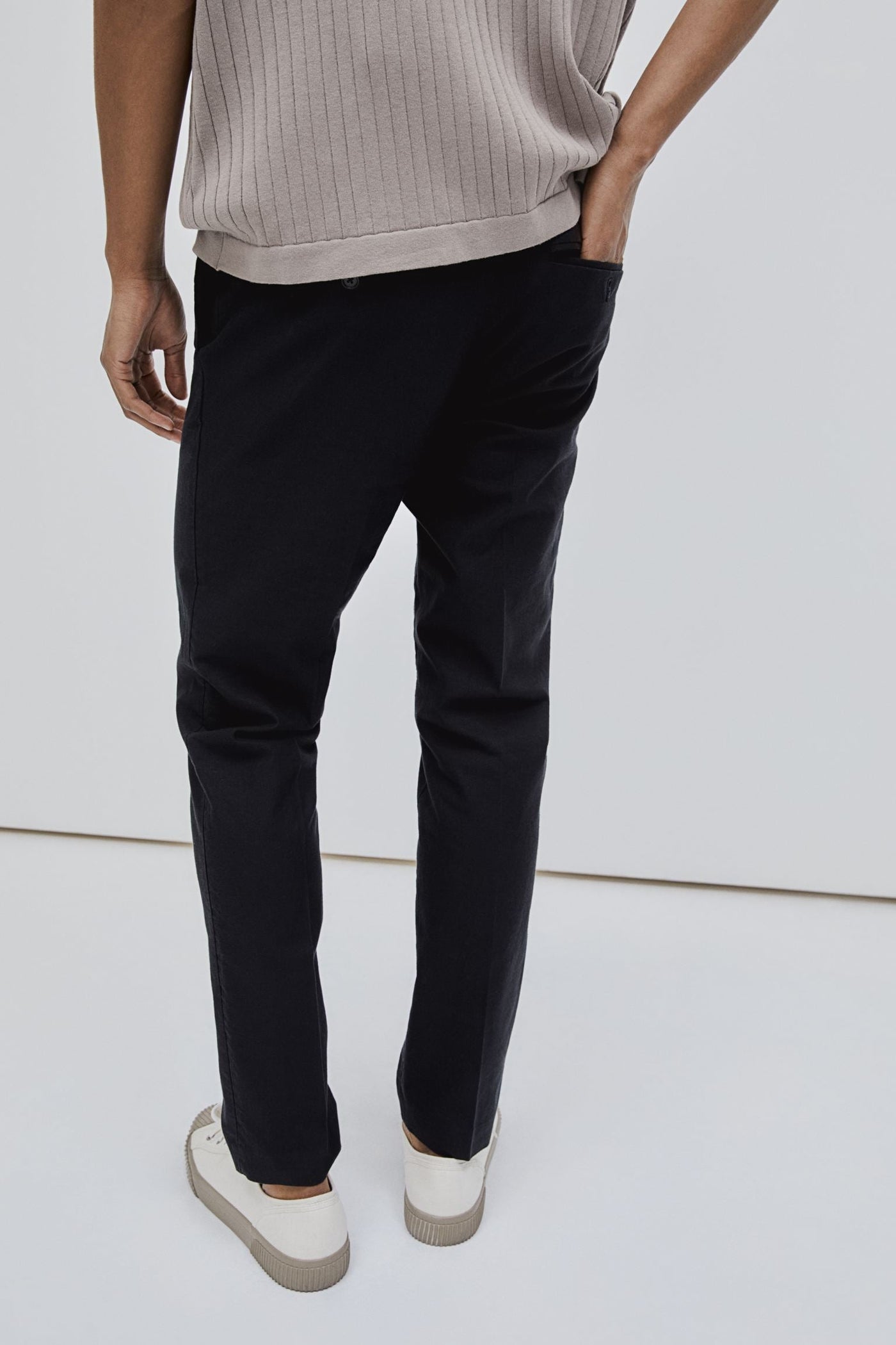 Herren-Anzughose mit Nadelstreifen – Eleganz im Old-Money-Stil