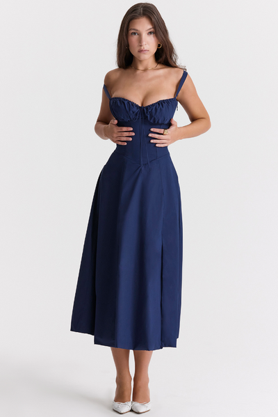 Sophia | Feminines Midikleid mit Corsage, Trägern & schwingendem Rock