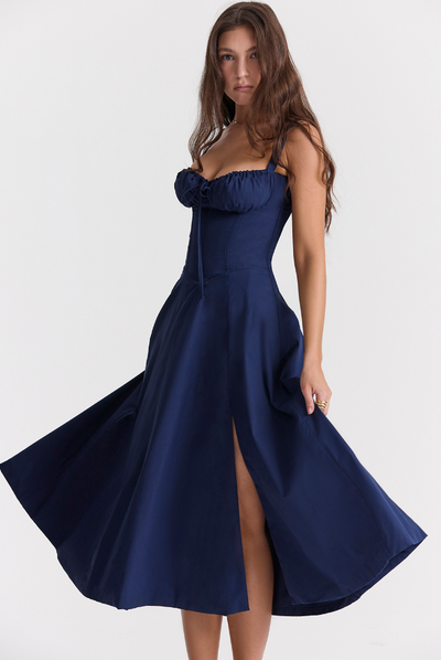 Sophia | Feminines Midikleid mit Corsage, Trägern & schwingendem Rock