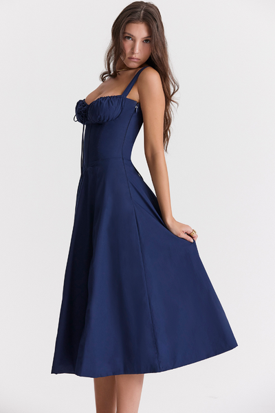 Sophia | Feminines Midikleid mit Corsage, Trägern & schwingendem Rock