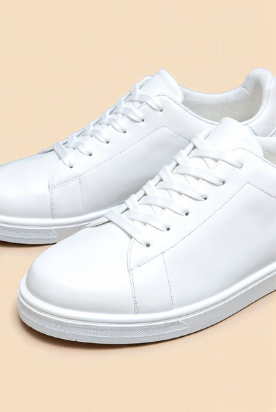 Minimalistische weiße Sneaker – Perfekt für jeden Anlass
