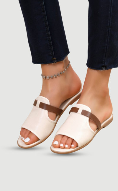 Eleganten Sandalen in Cremeweiß