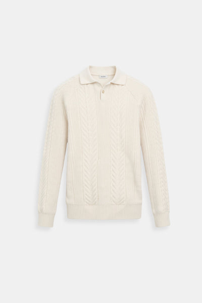 Klassischer Zopfstrickpullover mit Polokragen