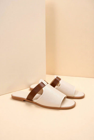 Eleganten Sandalen in Cremeweiß