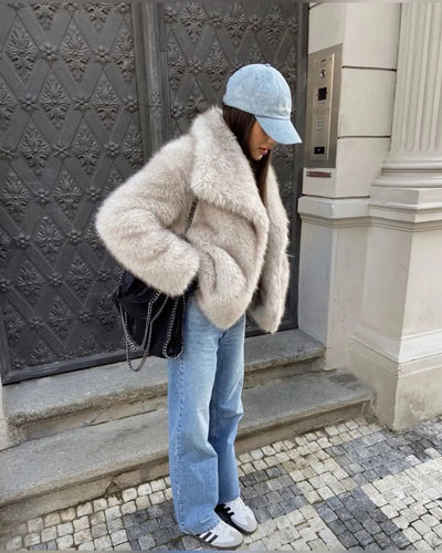 Macy | Luxuriöse Kunstfell-Jacke – Stilvoll, Kuschelig und Zeitlos Zendoo.de