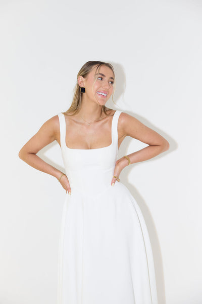 Bella | Elegantes Maxikleid A-Linie mit breiten Trägern – Schwarz, Weiß, Mintgrün