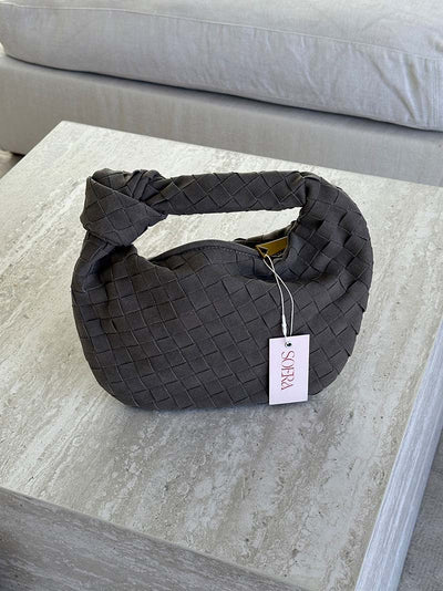 Ilyse | Geflochtene Mini-Tasche aus Wildleder