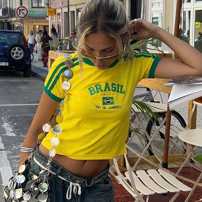 Cropped Damen T-Shirt mit Brasilien-Print im Retro-Sportstil
