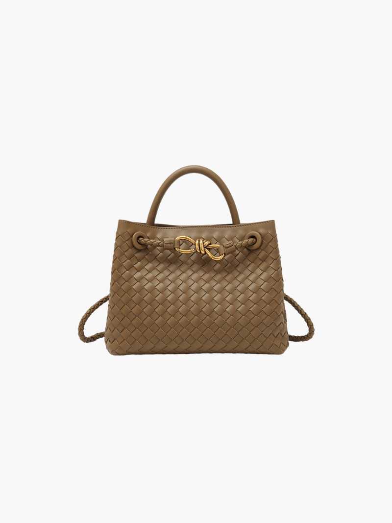Carlee | Geflochtene Mini-Tasche mit edlem Akzent