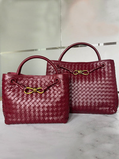Carlee | Geflochtene Mini-Tasche mit edlem Akzent