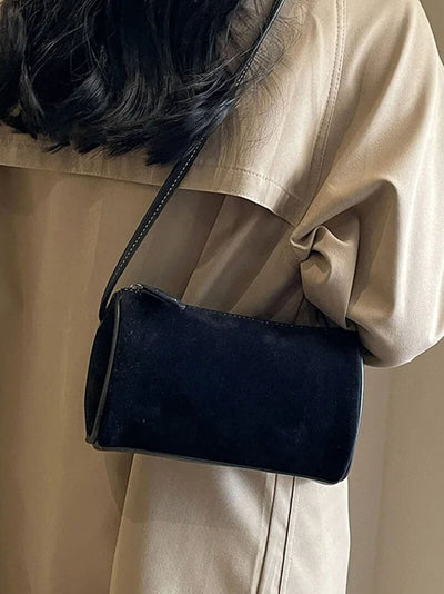 Emily | Elegante Schultertasche aus Wildleder