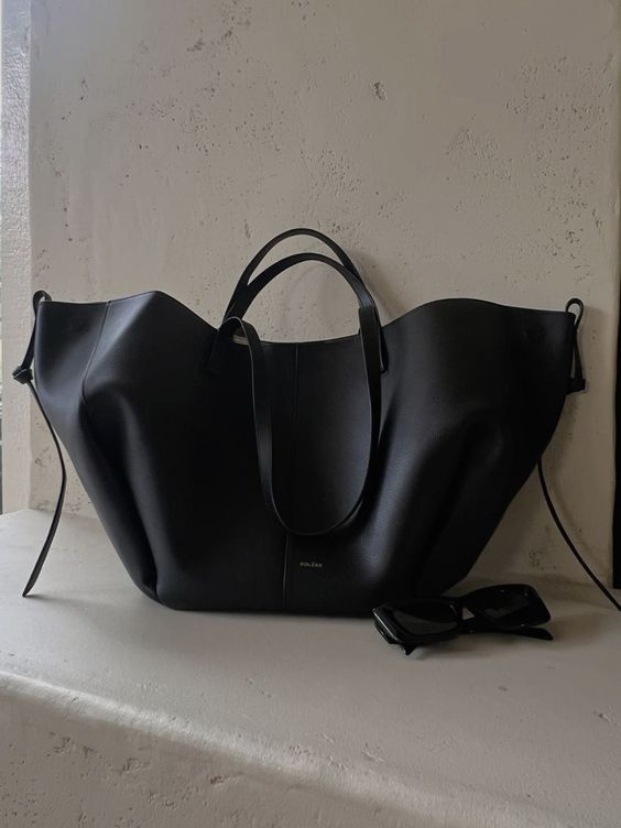 Olinda | Elegante Damen-Shopper aus Kunstleder