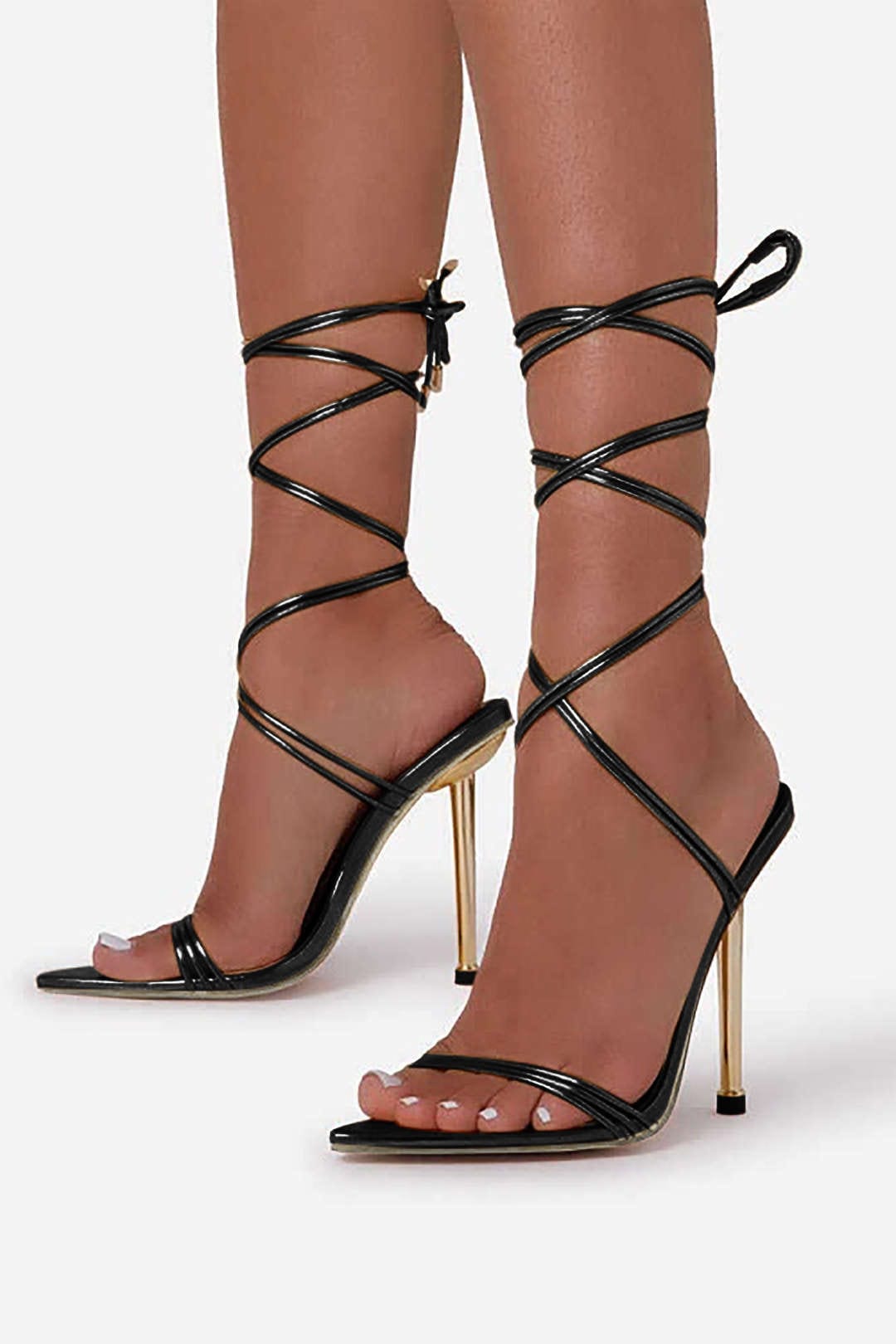 Talons aiguilles à lacet