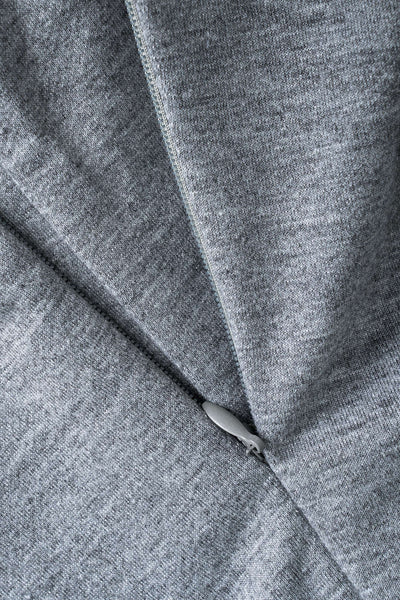 Lilli | Trendiges Zweiteiler-Set mit One-Shoulder-Sweatshirt & Minirock