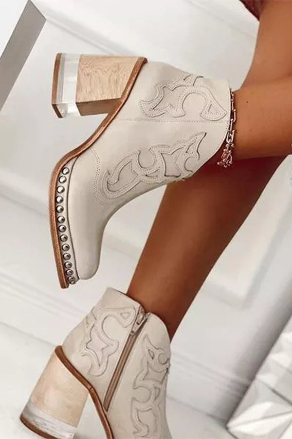 Elisa | Western-Stiefeletten in Nude mit Blockabsatz & Nieten