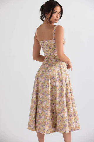 Julia | Taillenformendes, farbenfrohes Midikleid