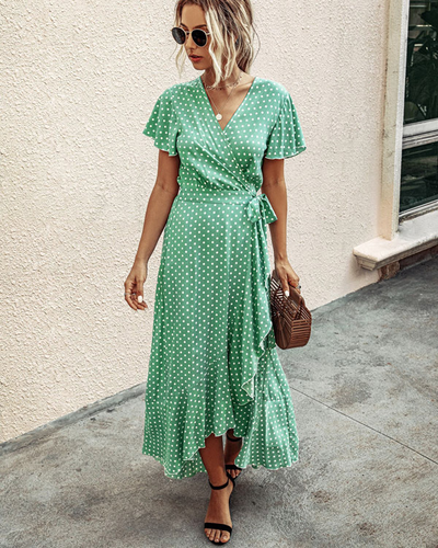 Geblümtes Wickelkleid mit V-Ausschnitt & Rüschen – Sommerlich & Elegant