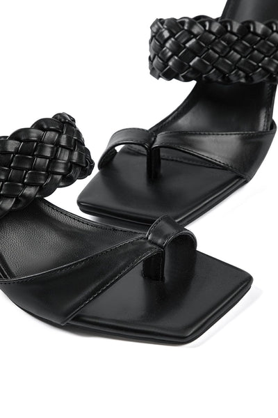 Elegante Sandaletten mit geflochtenem Riemen