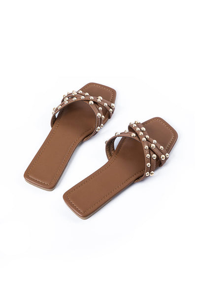 Trendige Sandalen mit Nieten-Details