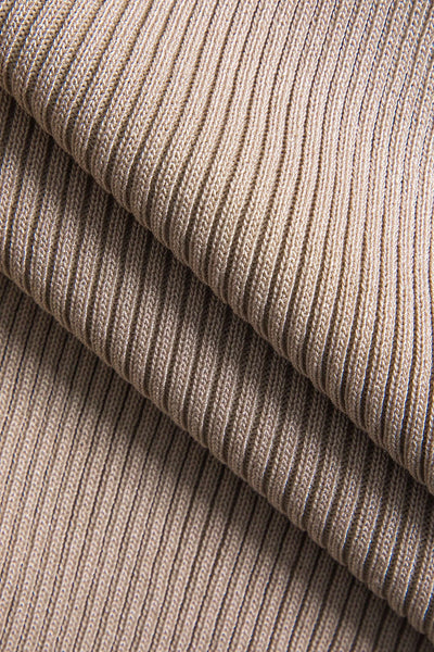 Jessica | Geripptes Zweiteiler-Set mit Twist-Detail & Schlitzrock