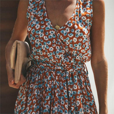 Ärmelloses Maxikleid mit Blumenprint & Schlitz – Sommerlich & Elegant