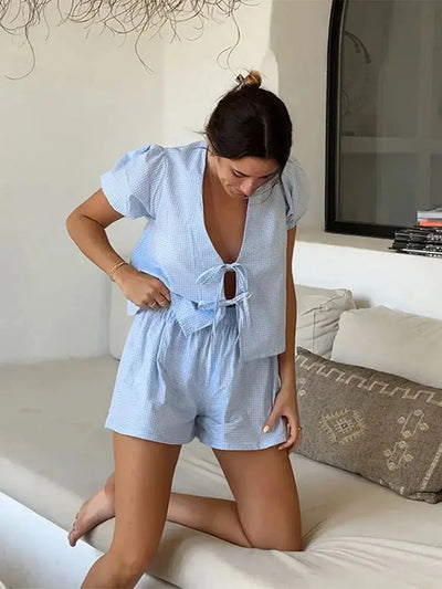 Zoë | Stilvolle weiße Rüschen Shorts Set Zendoo.de